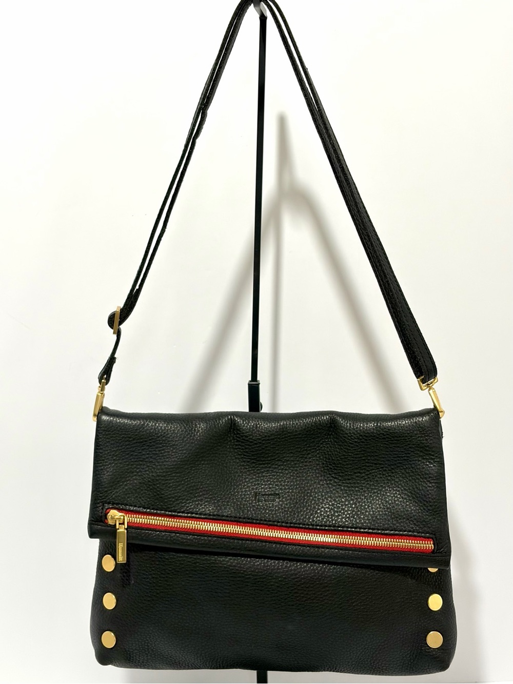 Hammitt VIP Large Crossbody Bag In Black Leather With Brushed Gold Hardware - Picture 4 of 12